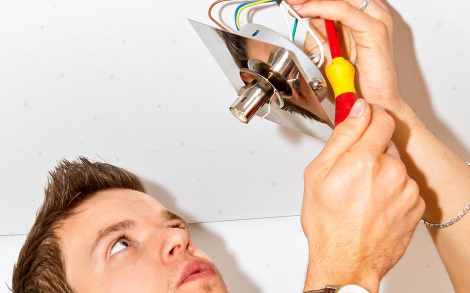 je recherche un électricien Levallois-Perret