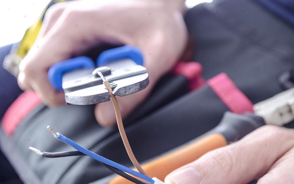 je recherche un électricien Levallois-Perret
